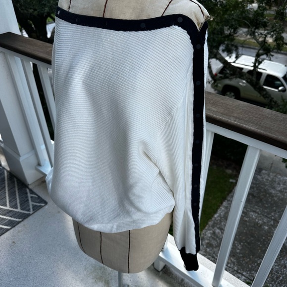 Blanc Noir sweater. Snap detail to wear multiple ways. Excellent preloved cond - Picture 2 of 5